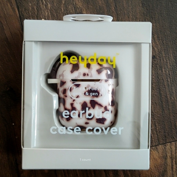 Other - Heyday airpod case cover New in box